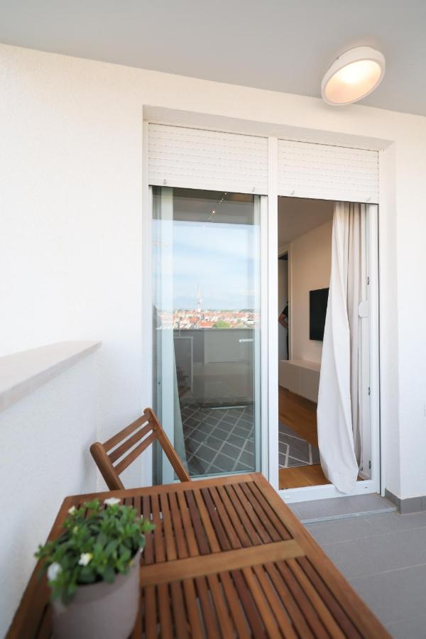 The City Block Apartment Zadar Exterior photo